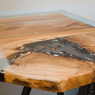 Schreibtisch aus Epoxid